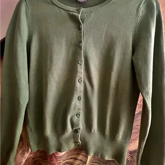 Ann Taylor Cardigan Sweater Fern Green SZ Medium Fits Small - Picture 2 of 7